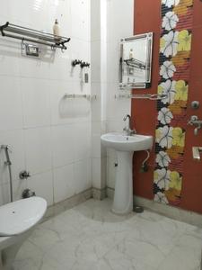 Bedroom One Image of 1200 Sq.ft 3 BHK Builder Floor for rent in Vikaspuri New Delhi for Rs. 32000