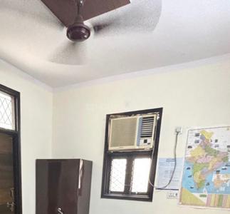 Bedroom Image of 350 Sq.ft 1 RK Independent House for rent in Patel Nagar New Delhi for Rs. 14000