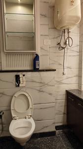 Bathroom Image of 2000 Sq.ft 3 BHK Builder Floor for sale in Sarvapriya Vihar New Delhi for Rs. 54500000