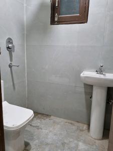 Common Bathroom Image of 600 Sq.ft 2 BHK Apartment / Flat for sale in Mahavir Enclave New Delhi for Rs. 4900000