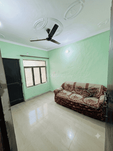 Image of 450 Sq.ft 2 BHK Builder Floor for rent in Raju Parak Extension, New Delhi for Rs. 14000