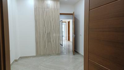 Bedroom Image of 1600 Sq.ft 3 BHK Builder Floor for sale in Chittaranjan Park New Delhi for Rs. 35000000