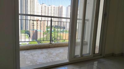 Image of 1000 Sq.ft 3 BHK Apartment / Flat for rent in Godrej Emerald, Thane West, Thane for Rs. 35000
