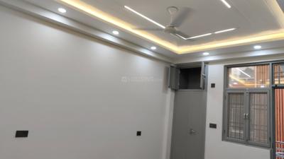 Bedroom Image of 1050 Sq.ft 3.5 BHK Builder Floor for sale in Mahavir Enclave New Delhi for Rs. 6700000