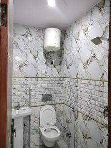 Common Bathroom Image of 630 Sq.ft 2 BHK Apartment / Flat for sale in Palam New Delhi for Rs. 5000000