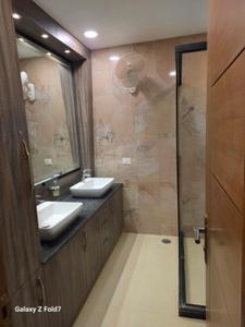 Bathroom Image of 3530 Sq.ft 5 BHK Apartment / Flat for rent in Prateek Edifice, Sector 107 Noida for Rs. 300000