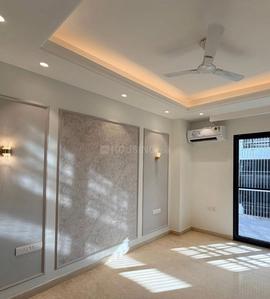 Bedroom Image of 2450 Sq.ft 4 BHK Builder Floor for sale in Model Town New Delhi for Rs. 54500000