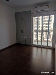 Bedroom Image of 1400 Sq.ft 3 BHK Independent House for rent in RG Luxury Homes Tower A F And M, Noida Extension Greater Noida for Rs. 27000