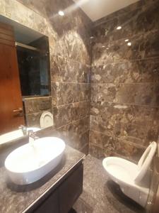 Bathroom Image of 4500 Sq.ft 4 BHK Builder Floor for sale in Saket New Delhi for Rs. 77500000