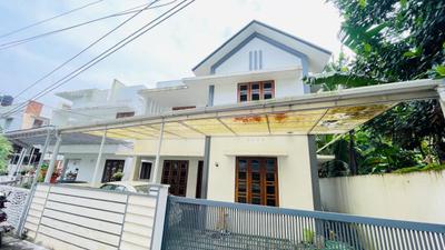 Image of 2000 Sq.ft 4 BHK Independent House for sale in Kakkanad, Kochi for Rs. 9800000