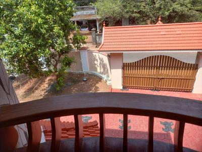 Balcony Image of 900 Sq.ft 3 BHK Builder Floor for rent in Pallikkara Kochi for Rs. 19000