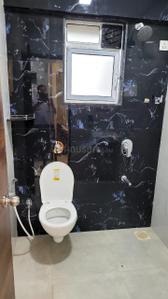 Bathroom Image of 800 Sq.ft 2 BHK Apartment / Flat for sale in Sion Mumbai for Rs. 18200000