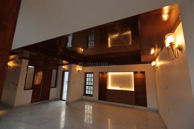 Hall Image of 13500 Sq.ft 10 BHK Independent House for rent in New Friends Colony New Delhi for Rs. 800000