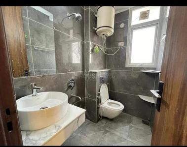 Bathroom Image of 1000 Sq.ft 2 BHK Builder Floor for rent in Hari Nagar New Delhi for Rs. 30000