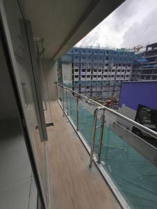 Balcony Image of 750 Sq.ft 2 BHK Apartment / Flat for rent in Piramal Aranya, Byculla Mumbai for Rs. 125000
