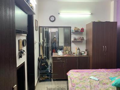 Bedroom Image of 850 Sq.ft 2 BHK Builder Floor for rent in Sector 24 Rohini New Delhi for Rs. 20000
