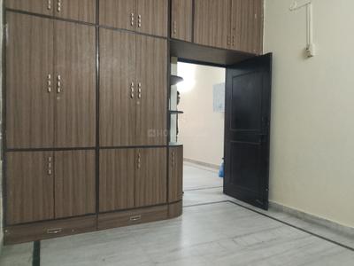 Bedroom Image of 650 Sq.ft 1 BHK Builder Floor for rent in Dwarka Mor New Delhi for Rs. 11500