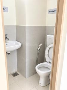 Bathroom Image of 660 Sq.ft 2 BHK Apartment / Flat for sale in Savvy Strata, Sarkhej Ahmedabad for Rs. 4750000