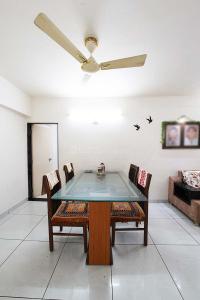 Hall Image of 936 Sq.ft 2 BHK Apartment / Flat for sale in Sarjan Tower, Memnagar Ahmedabad for Rs. 7700000