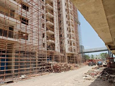 Image of 1350 Sq.ft 2 BHK Apartment / Flat for sale in Rajapushpa Imperia, Tellapur, Sangareddy for Rs. 13500000