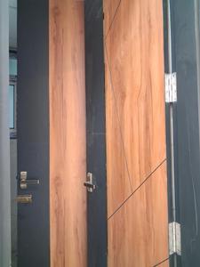 Common Bathroom Image of 1724 Sq.ft 3 BHK Apartment / Flat for sale in Vantara Elite Luxury Homes by Vantara Builders And Promotors, Sector 102 Noida for Rs. 8900000