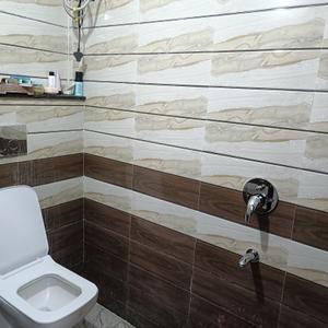 Bathroom Image of 2100 Sq.ft 4 BHK Independent House for sale in Tilak Nagar Indore for Rs. 13800000