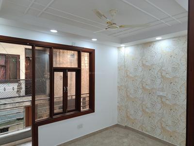 Bedroom Image of 900 Sq.ft 3 BHK Builder Floor for sale in Govindpuri Extension New Delhi for Rs. 9500000