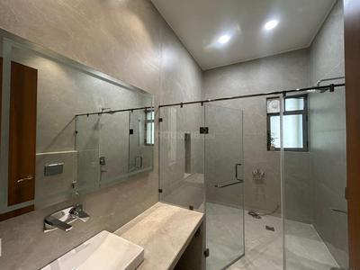 Bathroom Image of 5600 Sq.ft 6 BHK Villa for sale in Goldbricks Alaya Villas Anandam World City , Labhandih Raipur for Rs. 39000000