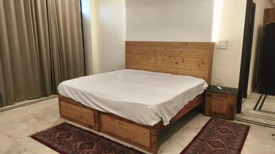 Bedroom Image of 3500 Sq.ft 4 BHK Builder Floor for rent in Sector 108 Noida for Rs. 150000