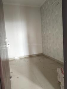 Bedroom Image of 845 Sq.ft 2.5 BHK Apartment / Flat for rent in Amrapali Riverview, Noida Extension Greater Noida for Rs. 19000
