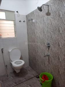 Bathroom Image of 1100 Sq.ft 3 BHK Apartment / Flat for rent in Merlin Maximus, Sodepur Kolkata for Rs. 25000