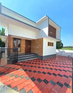 Image of 750 Sq.ft 2 BHK Independent House for sale in Alangad, Kochi for Rs. 3300000