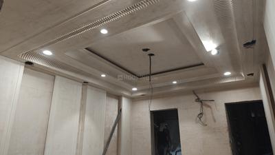 Bedroom Image of 2340 Sq.ft 4 BHK Builder Floor for sale in Model Town New Delhi for Rs. 55000000