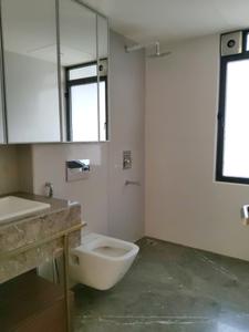 Common Bathroom Image of 1350 Sq.ft 3 BHK Apartment / Flat for sale in Lodha Sterling, Thane West Thane for Rs. 28000000