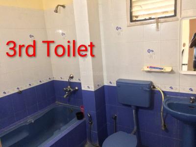 Bathroom Image of 1950 Sq.ft 4 BHK Builder Floor for rent in Ejipura Bengaluru for Rs. 15000