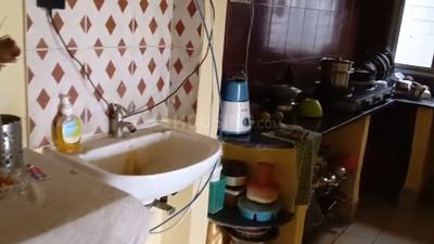 Bathroom Image of 720 Sq.ft 2 BHK Apartment / Flat for rent in Barasat Kolkata for Rs. 8000