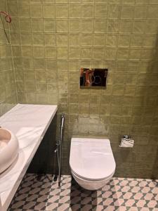 Image of 1100 Sq.ft 3 BHK Apartment / Flat for rent in Smoky Hill, Bandra West, Mumbai for Rs. 300000