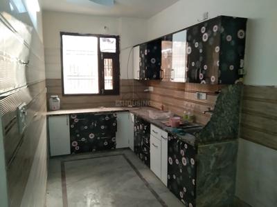 Kitchen Image of 1300 Sq.ft 4 BHK Builder Floor for rent in Sector 5 Rohini New Delhi for Rs. 45000