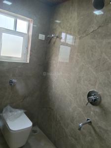 Bathroom Image of 850 Sq.ft 2 BHK Apartment / Flat for rent in Mhalgi Nagar Nagpur for Rs. 25000