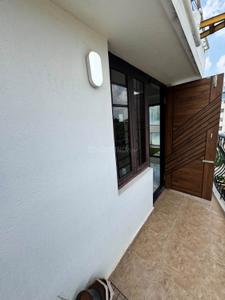 Balcony Image of 1600 Sq.ft 2 BHK Apartment / Flat for rent in Cox Town Bengaluru for Rs. 70000