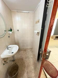 Bathroom Image of 1250 Sq.ft 2 BHK Apartment / Flat for sale in GP Elata, Padi Chennai for Rs. 9500000
