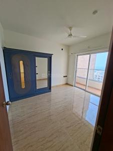 Bedroom Image of 1536 Sq.ft 3.5 BHK Apartment / Flat for sale in VTP Beaumonde Building T2, Manjari Khurd Pune for Rs. 15000000