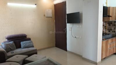 Living Room Image of 607 Sq.ft 2 BHK Apartment / Flat for rent in Prateek Grand City, Siddharth Vihar Ghaziabad for Rs. 27000