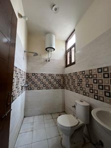 Bathroom Image of 900 Sq.ft 2 BHK Apartment / Flat for sale in Kharar Mohali for Rs. 4490000