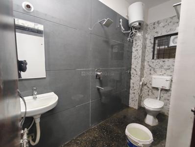 Bathroom Image of 1100 Sq.ft 2 BHK Apartment / Flat for rent in New Tippasandra Bengaluru for Rs. 47000