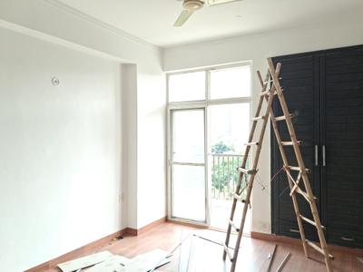Bedroom Image of 999 Sq.ft 2 BHK Apartment / Flat for sale in Amrapali Platinum, Sector 119 Noida for Rs. 9000000
