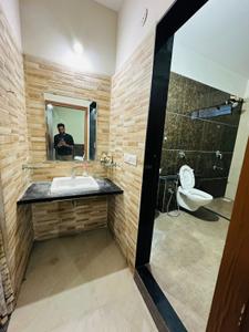 Bathroom Image of 1750 Sq.ft 3 BHK Apartment / Flat for sale in Sahil Enclave, Palasia Indore for Rs. 12500000