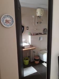 Bathroom Image of 937 Sq.ft 1 BHK Apartment / Flat for sale in Chapora Goa for Rs. 12000000