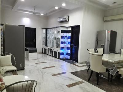 Living Room Image of 7000 Sq.ft 10 BHK Independent House for sale in Eldeco Greens, Gomti Nagar Lucknow for Rs. 70000000