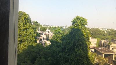 Image of 1350 Sq.ft 2 BHK Apartment / Flat for rent in Sarva Priya Apartments, Hauz Khas, New Delhi for Rs. 75000